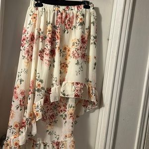 Flower high low skirt never worn